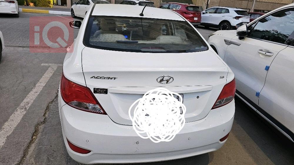 هیوندای ئەکسنت